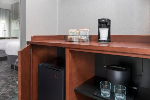 Courtyard by Marriott Buffalo Airport image 17