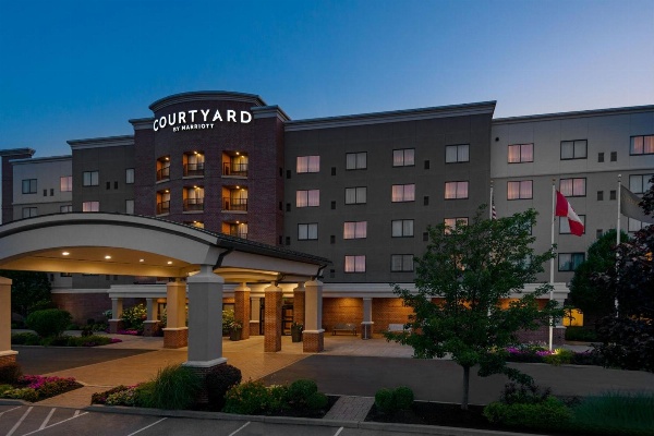 Courtyard by Marriott Buffalo Airport image 2