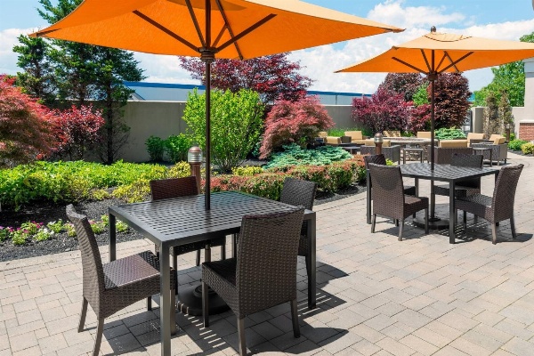 Courtyard by Marriott Buffalo Airport image 7